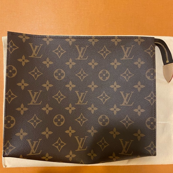 Louis Vuitton Handbags - Louis Vuitton toilet 26 MAKEUP BAG AUTHENTIC